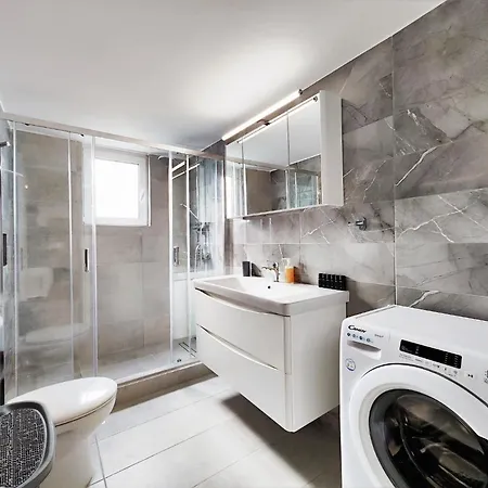 Etolou B5 - By Apartment *